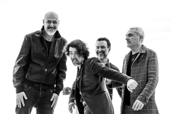 I Bomba Molotov al The Cage