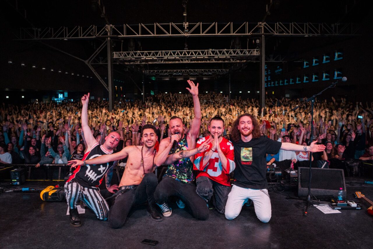 DUEMILAS CLUB, GLI ANNI ZERO IN SALSA ROCK AL THE CAGE