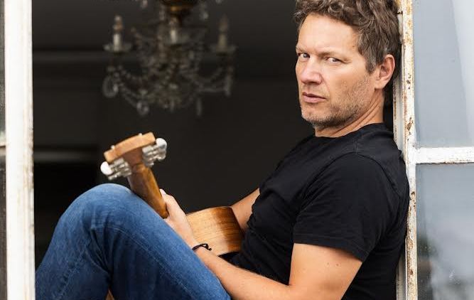 Matteo Benucci presenta il nuovo album “TEMPO PER VIVERE”