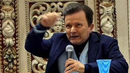 ORESTE DE FORNARI  presenta il suo volume  DIARIO DEL VEROSIMILE 