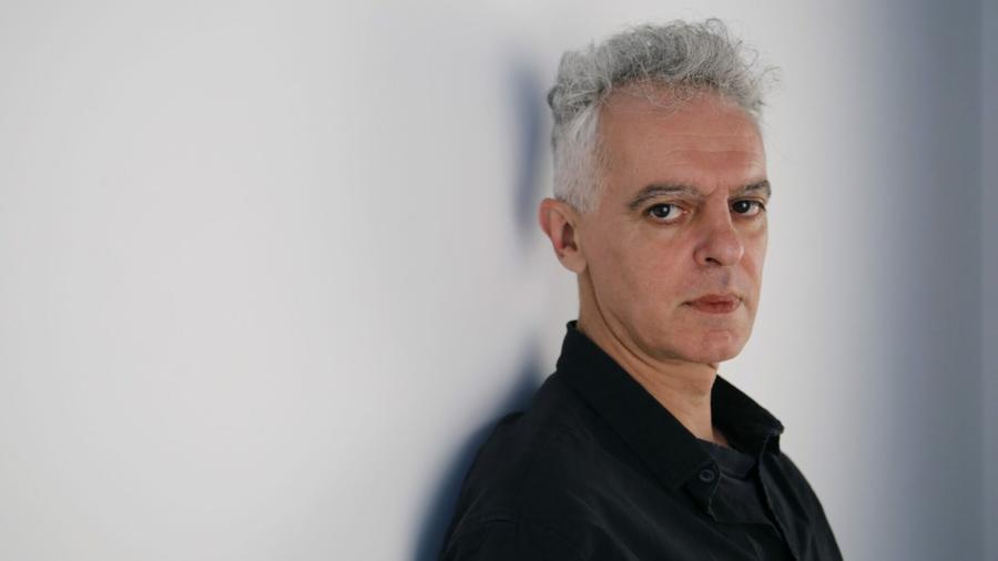 ANDREA COSENTINO Primi passi sulla luna
