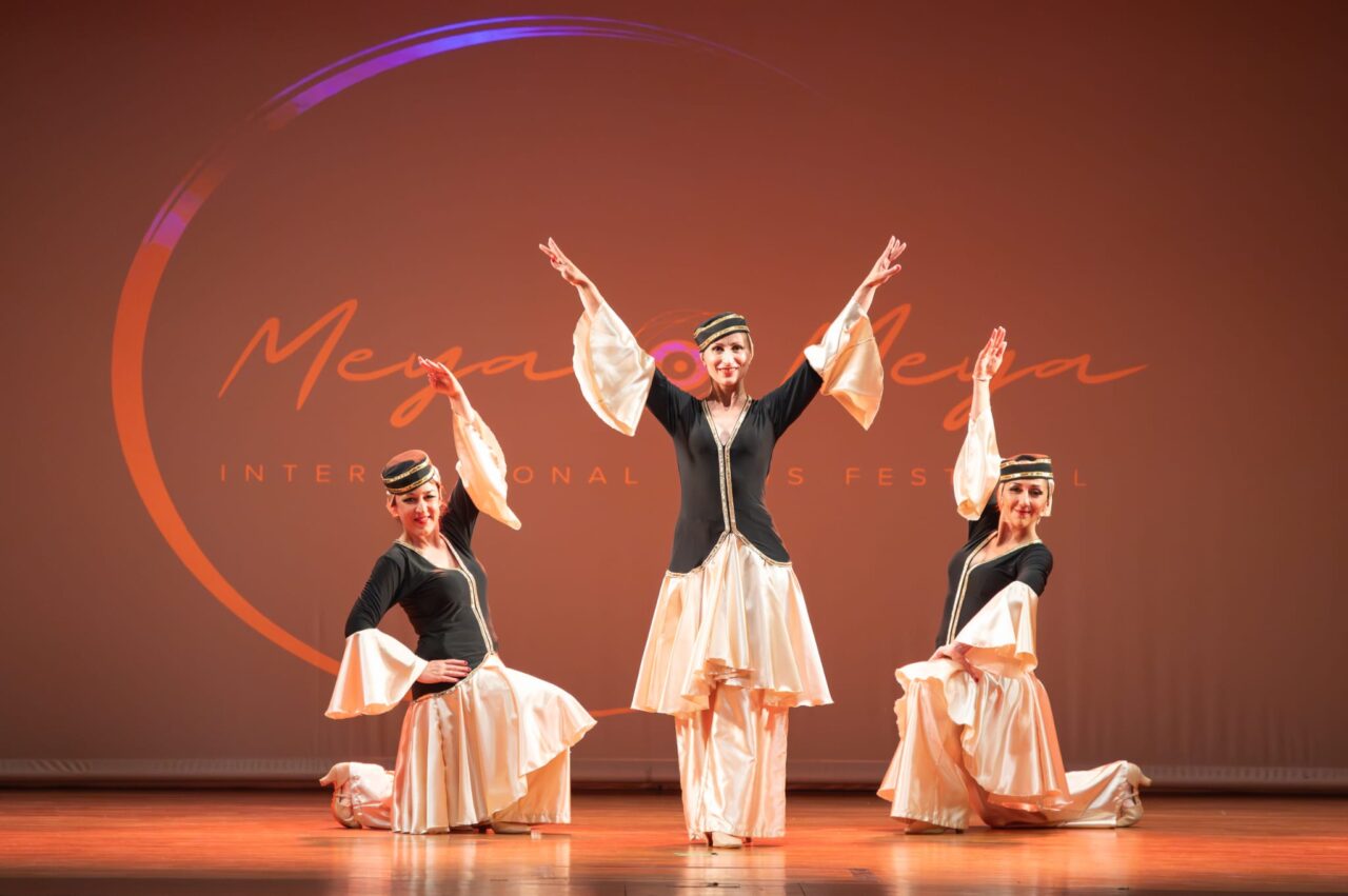 DEL MONDO ARABO CON HAFLA – THE ARAB DANCE SHOW