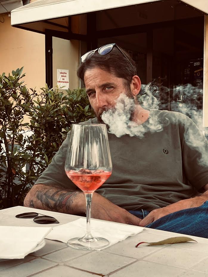 Tra i campi e il Bisenzio – La provincia cronica di Carlo Monni