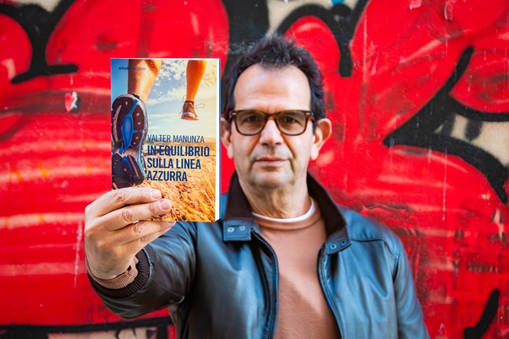 Bertini e Manunza con i loro libri da Extra Factory